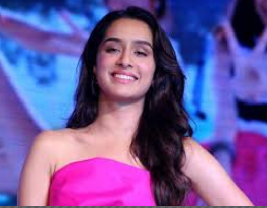 Shraddha Kapoor height, Weight, boyfriend, Affairs, biography