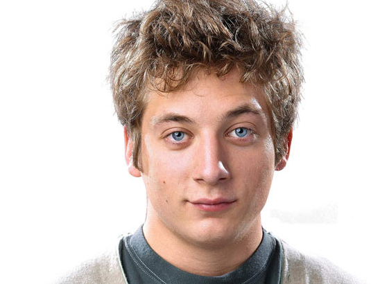 Jeremy Allen white Net worth