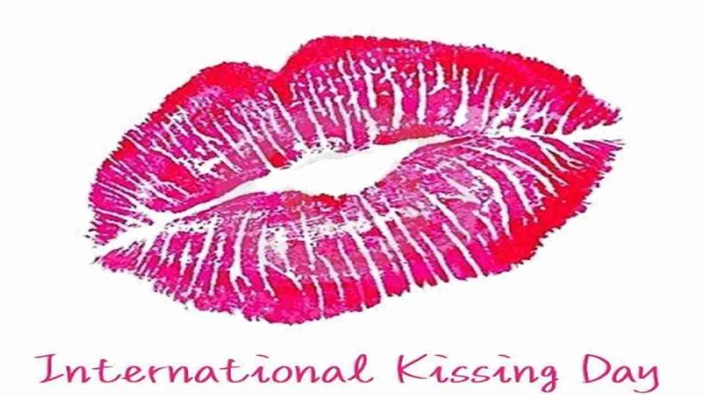 International Kissing Day 2022